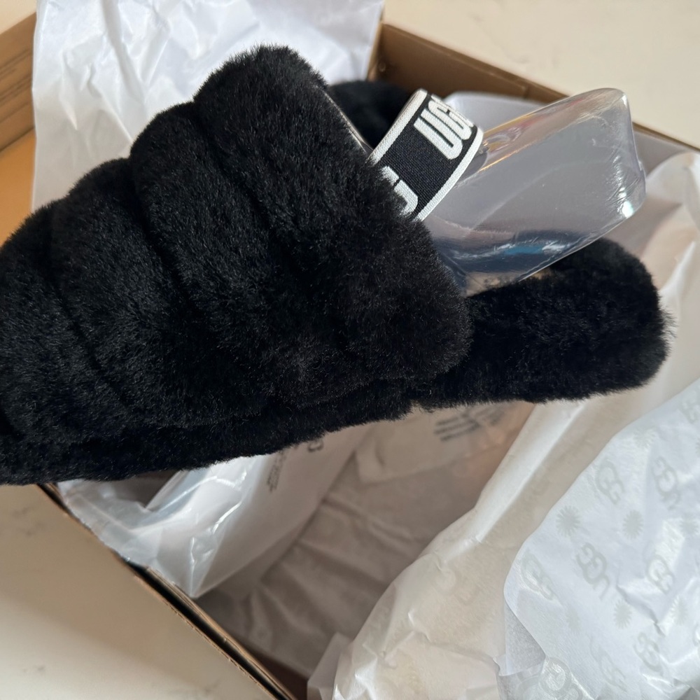 NWT UGG k Fluff yeah slide size 5 - Picture 4 of 8
